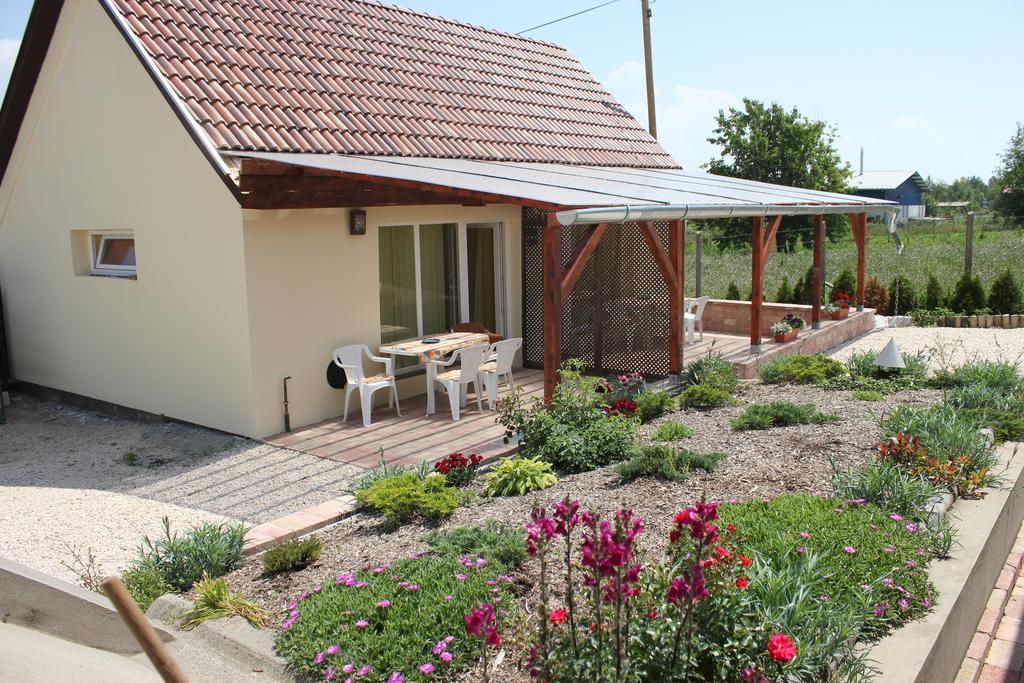 Szép Kert Vendégház Szekszárd Extérieur photo